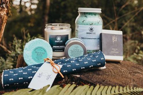 Comox Gift Box
